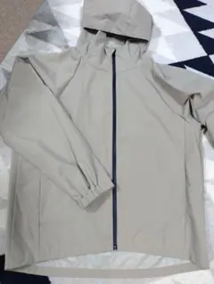無印良品　撥水　パーカー　ベージュ