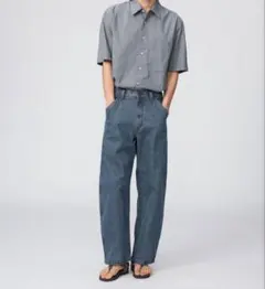 ユニクロ　ワイドテーパードジーンズ