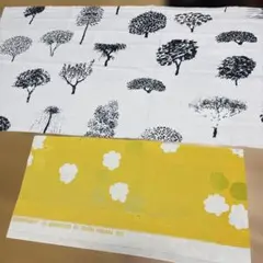 マリメッコヴィンテージ木のシルエットと雲の模様の生地セット