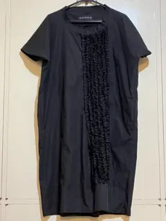 【美品】kOhAKU洗練フリルモードワンピース　黒　ブラックのサムネイル