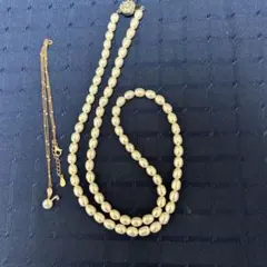 パール風ネックレス