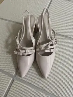 お値下げ　美品NICE CLAUPリボンミュールバックストラップパンプスMサイズのサムネイル