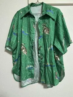 SHEIN tシャツ