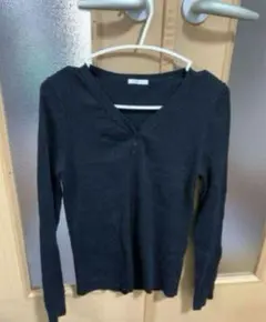 【 現品限り‼️】レディース トップス 長袖 ブラック Vネック 通勤服 普段着