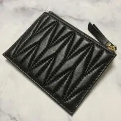 【新品未使用】本革フラグメントケース　羊革　キルティングレザー　財布　黒　高見え
