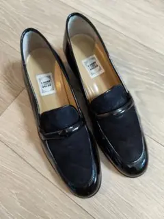 未使用 黒いローファー 23 EE