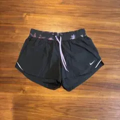 Nike DRI-FIT ショートパンツ Mサイズ　ウェア　ランニングパンツ