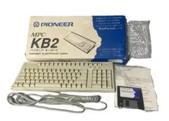 パイオニア製 ADB接続 アップル互換キーボード ケーブル・箱付 フロッピー付 パイオニア製 ADB接続 アップル互換キーボード ケーブル・箱付