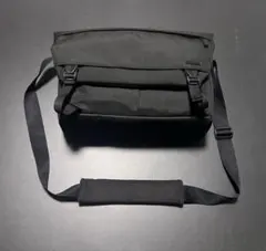 Item thumbnail for item 6cfe10f9-7907-4d33-b20e-e4d7ea35d58c