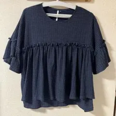 【大きいサイズ】しまむら4Lフリル付きネイビーのチェック柄トップス