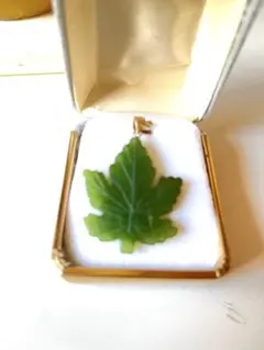 ペンダントトップ