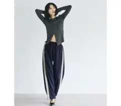 coca カットジョーゼットサイドラインパンツ新品⭐︎