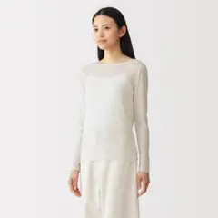 新品未使用　クルーネック長袖シアーTシャツのサムネイル