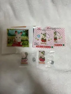 シルバニアくじ　赤ちゃんアクリルキーチェーン　フェネック　ショコラうさぎ