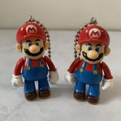 マリオ　スーパーマリオ　フィギュア　ストラップ　キーホルダー　２個　おまけ付き