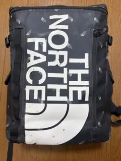 THE NORTH FACE ボックスリュック 総柄ロゴ 大容量 通学