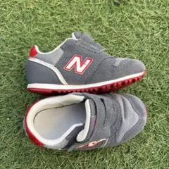 ベビー　キッズ　ニューバランス　スニーカー　保育園用