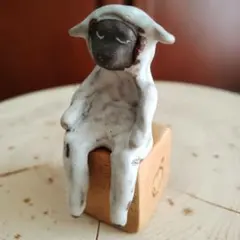 陶芸作品 羊の置物