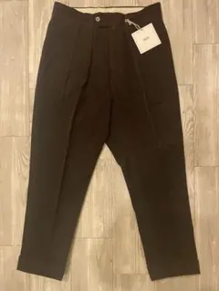 neat スラックス