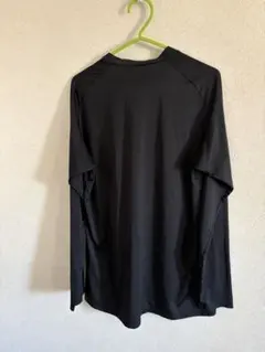TIGORAのインナーシャツ