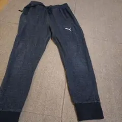 Puma ダークグレー スウェットパンツ　150