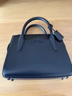 COACH ブラック レザーハンドバッグ