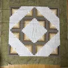 パッチワークキルト 　ログキャビンパターン タペストリー 約100cm