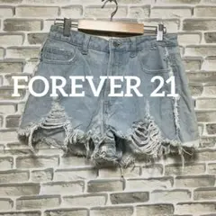 FOREVER 21 ダメージデニムショートパンツ ボタンフライ 27