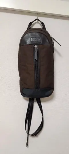 COACH ブラウン ボディバッグ