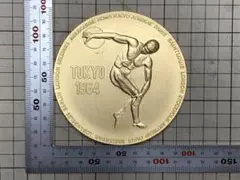 1964年　東京オリンピック　金色メダル　ナショナル　記念品のサムネイル
