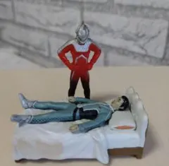【新品未開封】ウルトラマン 『史上最大の侵略』ミニフィギュア セット