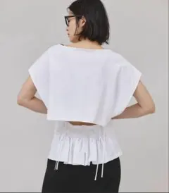 1度のみ着用★カレンソロジー バックシャーリングTシャツ　ホワイトのサムネイル