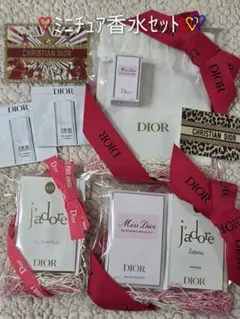 MissDior♡ブルーミングブーケミニチュアサイズ(5ml)と香水3種のセットのサムネイル
