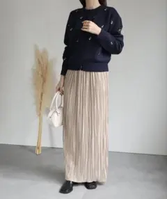 ストレートプリーツスカート