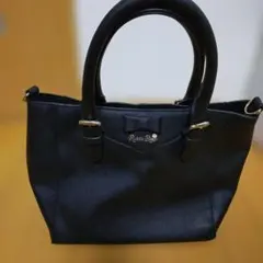 黒い合成皮革ハンドバッグ