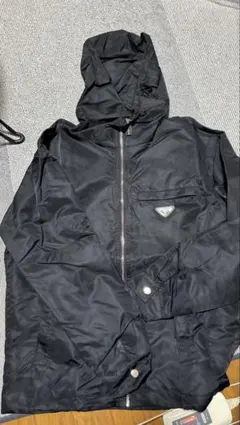 PRADA ブラック ナイロンジャケット フード付き