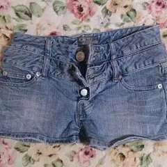 デニム、ショートパンツ