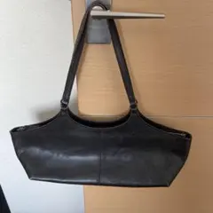 黒のレディースバッグ