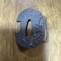 【used】1959年製 花彫刻 鍔(つば)ベルトバックル used】1959年製 花彫刻 鍔(つば)ベルトバックル - メルカリ