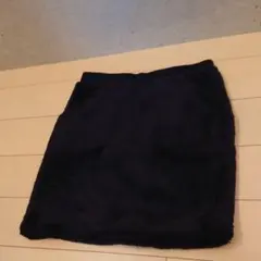新品UNIQLO☆未使用フワモコスカート