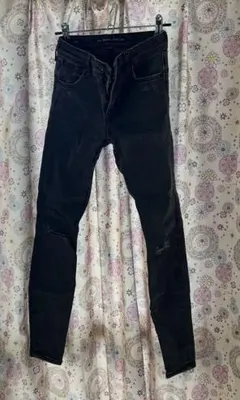 Bershka ダメージスキニー 黒のサムネイル