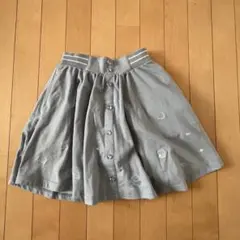 メゾピアノジュニア　シェル刺繍前ボタンスカパン　キュロット　S（140）