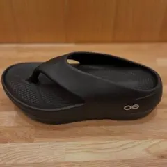 【OOFOS/】OOriginal+ / 厚底リカバリーサンダル28cmのサムネイル