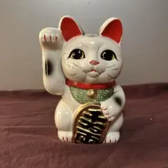 招き猫　(16) 置物　貯金箱