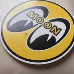 MOON Equipped うちわ　丸型のサムネイル