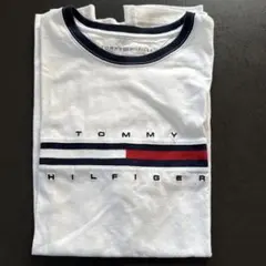 TOMMY HILFIGER クルーネックTシャツ