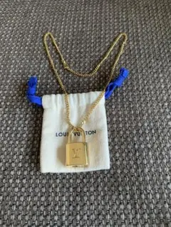 新品未使用ルイヴィトン 南京錠パドロック カデナ 319ネックレス 巾着袋付き