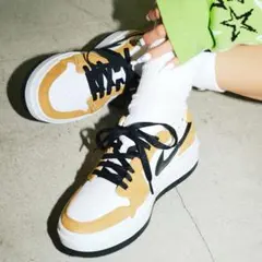 Nike WMNS Air Jordan 1 Low ルーキーオブザイヤー