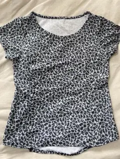 最終値下げ　adidas 花柄 トップス スポーツウェア