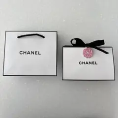 CHANEL 紙袋 (カメリアチャーム付き)